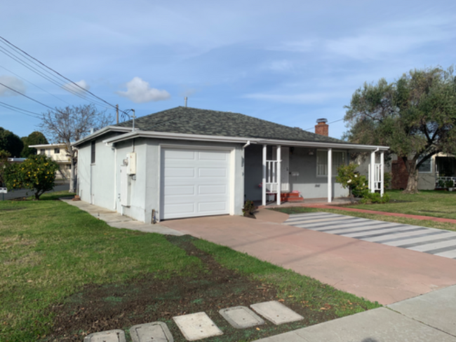 1310 Elgin St in San Leandro, CA - Building Photo - Building Photo