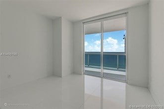 2711 S Ocean Dr-Unit -1205 in Hollywood, FL - Building Photo - Building Photo