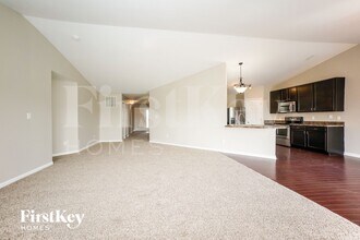 6055 W Brickell Ln in McCordsville, IN - Foto de edificio - Building Photo