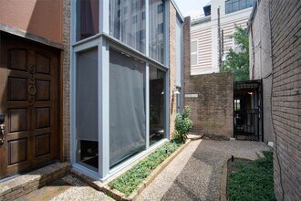 6311 Riverview Way in Houston, TX - Building Photo - Building Photo