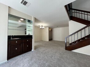 18200 Andrea Cir S in Los Angeles, CA - Building Photo - Building Photo