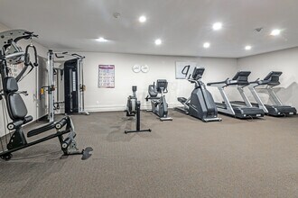 Laura Secord Apartments in Niagara Falls, ON - Foto de edificio - Interior Photo