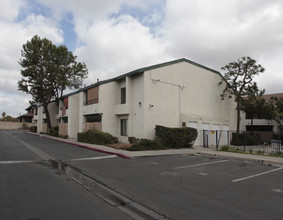 Pinewood Village in Anaheim, CA - Building Photo - Building Photo