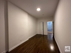 2 Bedroom unit in Turtle Bay in New York, NY - Building Photo - Building Photo