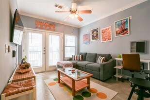 2502 Leon St in Austin, TX - Building Photo