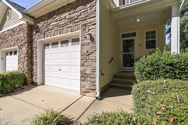 property at 102 Jamison Woods Ln