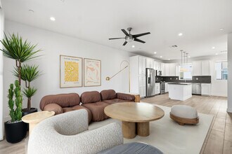 820 N 8th Ave in Phoenix, AZ - Foto de edificio - Building Photo