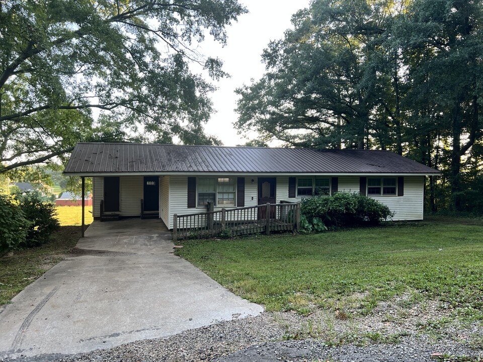 89 Page Cir in Alexandria, AL - Building Photo