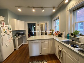 6 Cherry St, Unit #1 in Somerville, MA - Building Photo - Building Photo