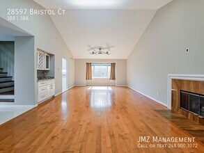 28597 Bristol Ct in Farmington Hills, MI - Building Photo - Building Photo
