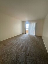 424 Oak St in Glendale, CA - Building Photo - Building Photo