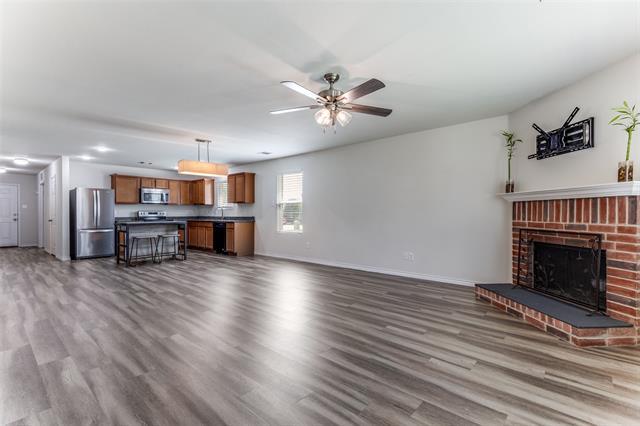 10013 Amosite Dr in Fort Worth, TX - Building Photo - Building Photo