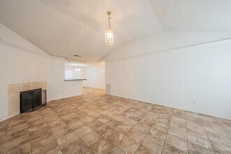 808 Blessing Creek Dr in Euless, TX - Building Photo - Building Photo