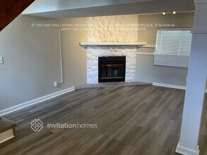 5856 S Nepal Way, Unit 602 in Centennial, CO - Building Photo - Building Photo