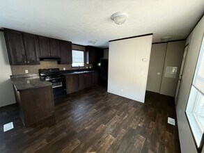 247 Timber Ln in Battle Creek, MI - Building Photo - Building Photo