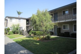 Spurgeon Street Apartments in Santa Ana, CA - Building Photo - Building Photo