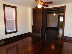 231-233 W 6th St in Waynesboro, PA - Building Photo - Building Photo