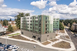 33844 King Rd in Abbotsford, BC - Building Photo