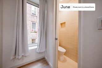 Room in Shared 4 bed/4 bath home in Brooklyn, NY - Building Photo - Building Photo