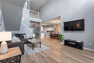 546 Windsor Pl, Unit SI ID1541765P in Davenport, FL - Building Photo