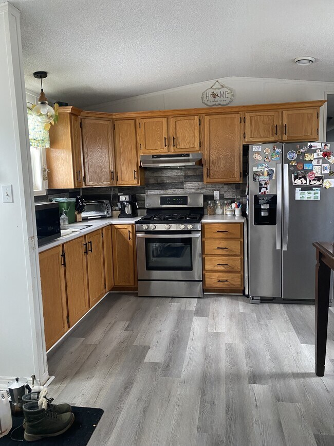 12 Grant Dr in Summerside, PE - Building Photo - Building Photo