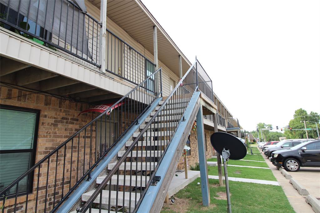 1901 E Lindsey St in Norman, OK - Building Photo