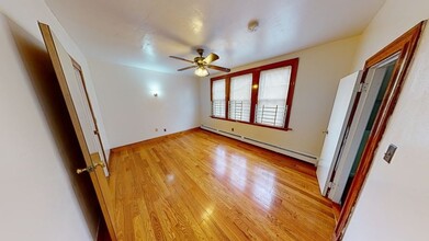 1 Normandy St, Unit 3 in Boston, MA - Building Photo - Building Photo