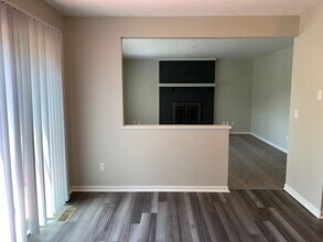 43 Surrey Ct in Florence, KY - Building Photo - Building Photo