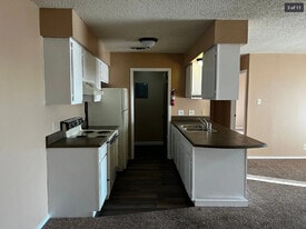 Huntington Place Apartments in San Angelo, TX - Building Photo