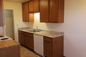 Heritage Kourt in Edina, MN - Building Photo - Building Photo