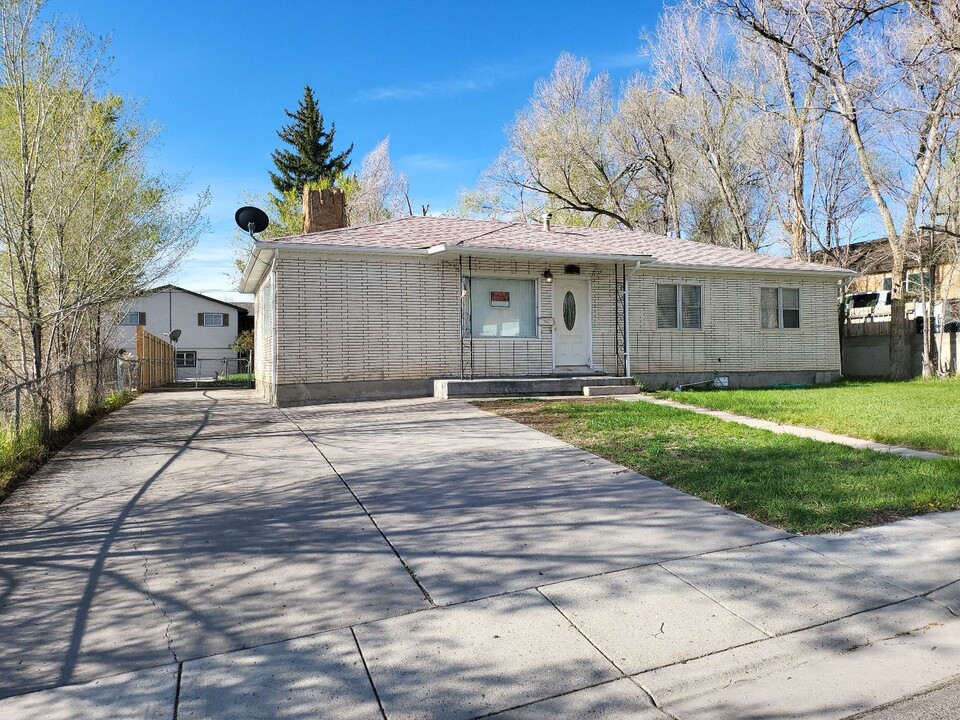 425 Nolan St in Green River, WY - Foto de edificio