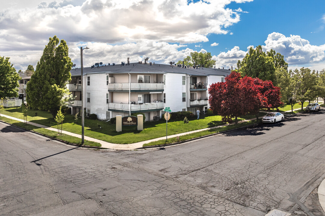 Wood Crest Condominiums in Salt Lake City, UT - Building Photo