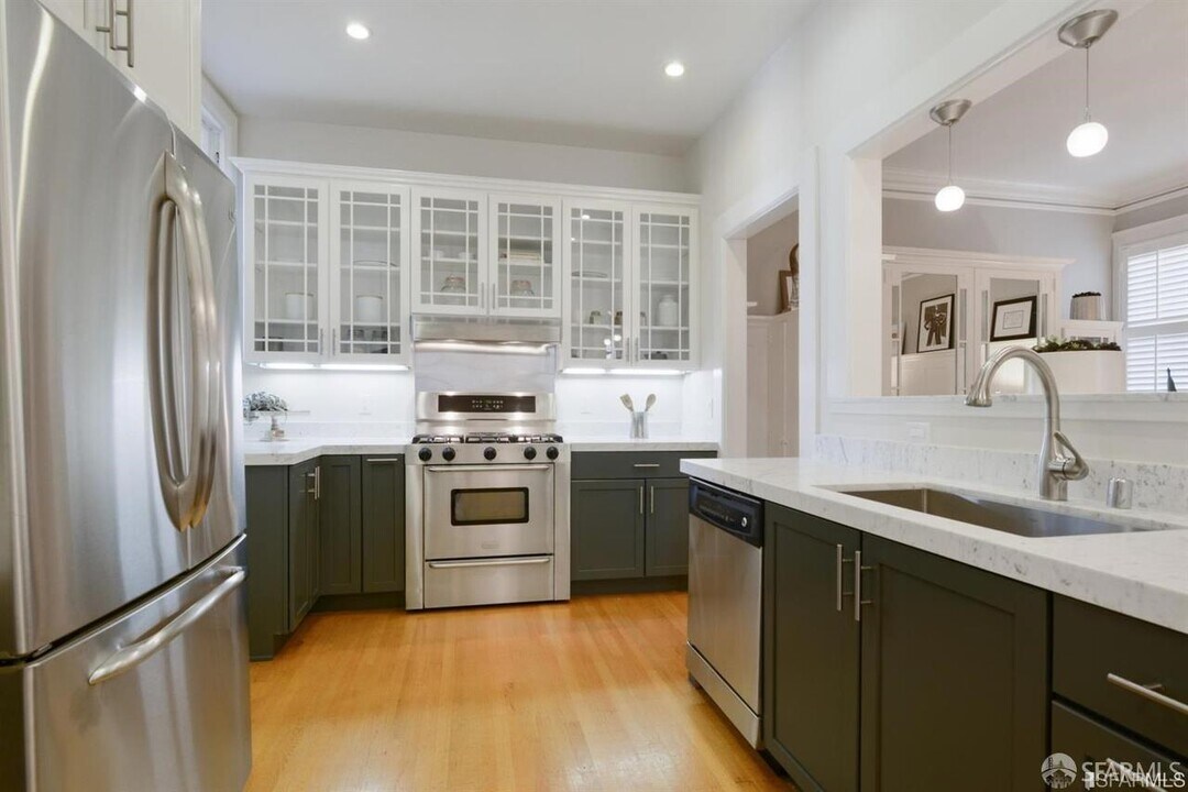 1512 Clay St in San Francisco, CA - Building Photo