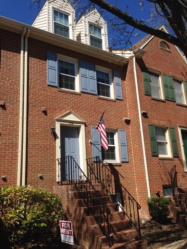 1176 N Vermont St in Arlington, VA - Building Photo - Building Photo