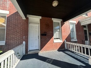 599 Edgewood St in Baltimore, MD - Building Photo - Building Photo