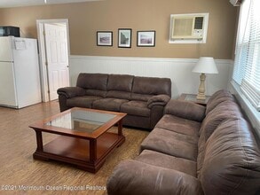15 Elizabeth Ave in Lavallette, NJ - Building Photo - Building Photo