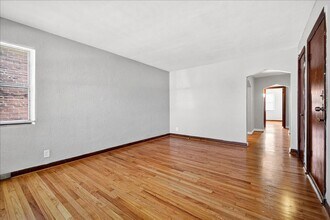 5442 Chippewa St in St. Louis, MO - Foto de edificio - Building Photo