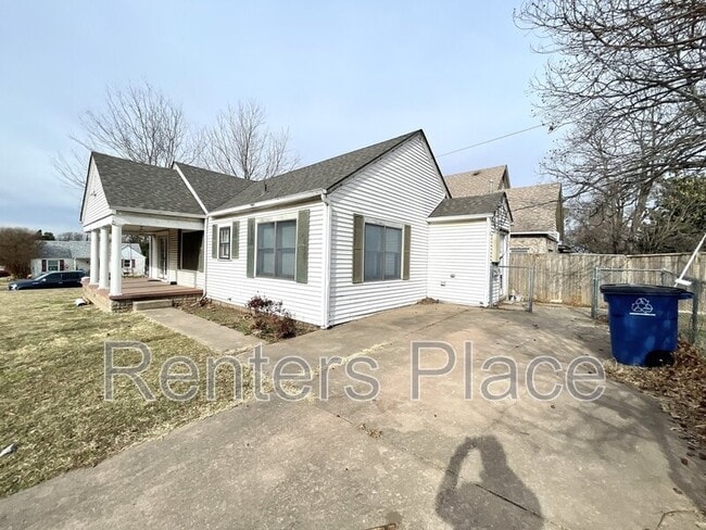 1247 S Quebec Ave in Tulsa, OK - Building Photo - Building Photo