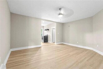 715 Elm St in Woonsocket, RI - Foto de edificio - Building Photo