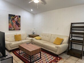 821 SW 13th Ct, Unit 602 in Pompano Beach, FL - Building Photo - Building Photo