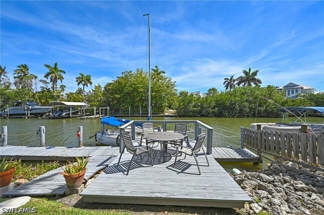 property at 1376 Chesapeake Ave