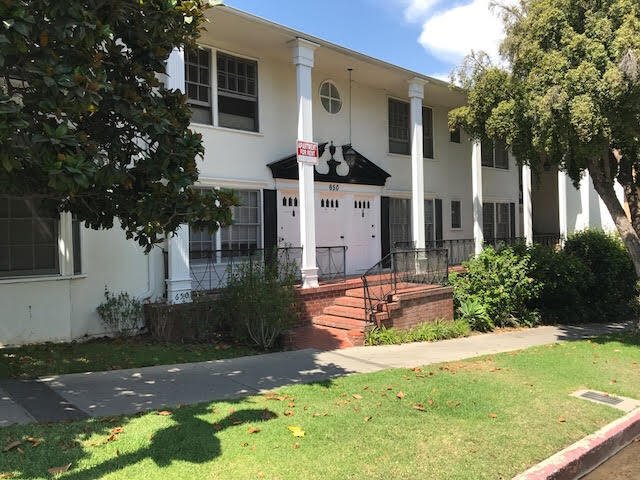 564 Midvale Ave, Unit 8 in Los Angeles, CA - Building Photo