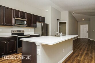 105 Sherbourne St in Port Charlotte, FL - Foto de edificio - Building Photo