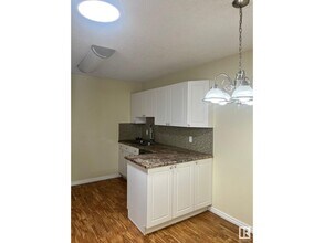 12603-12152 152 Ave NW in Edmonton, AB - Building Photo - Building Photo