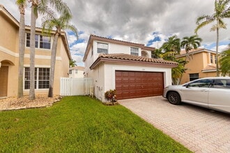 3375 SW 181st Terrace in Miramar, FL - Building Photo - Building Photo