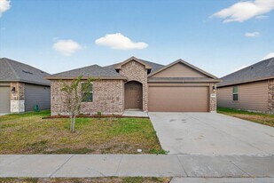 3909 Shiva Dr in Corpus Christi, TX - Building Photo