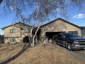19390 Eureka Ave W in Farmington, MN - Building Photo - Building Photo