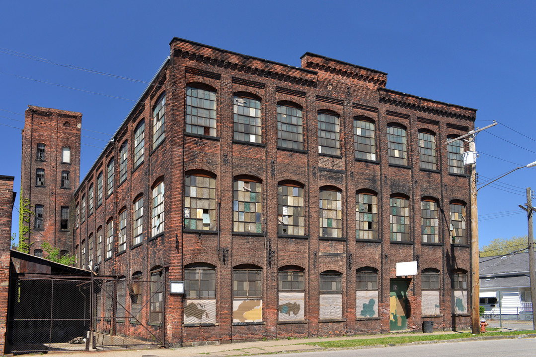 Blanket Mill in Cleveland, OH - Building Photo