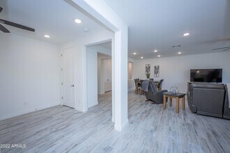 5100 E Rancho Paloma Dr in Cave Creek, AZ - Building Photo - Building Photo
