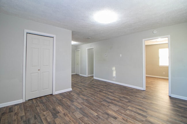 12-412 Thompsonville Ln in Oak Grove, KY - Building Photo - Building Photo